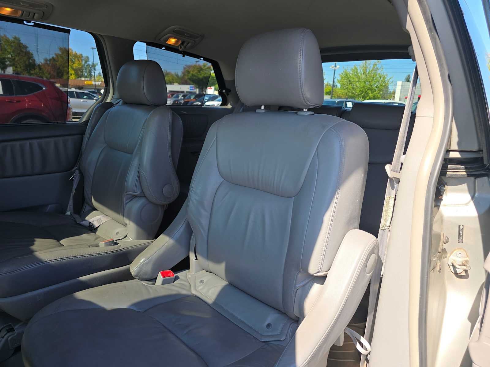 2005 Toyota Sienna XLE LTD