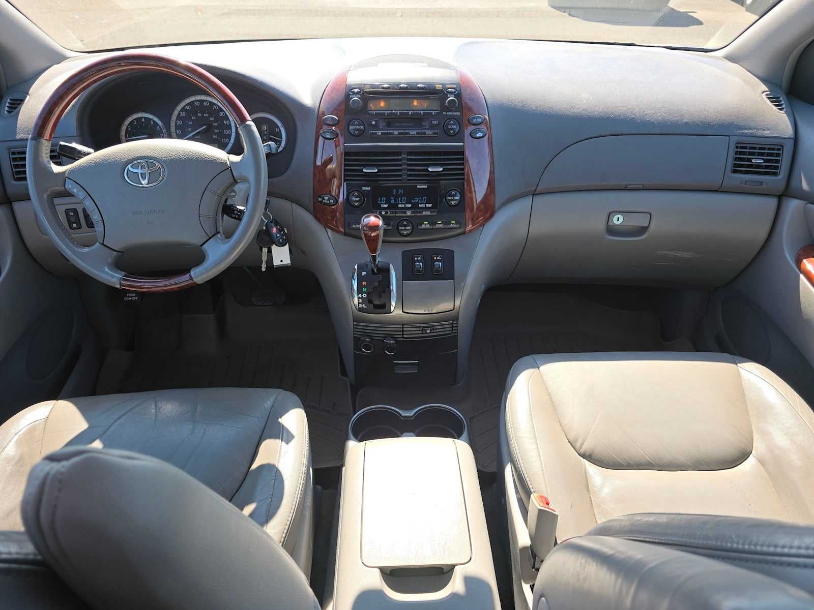 2005 Toyota Sienna XLE LTD