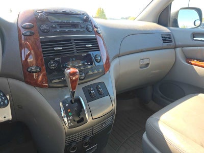 2005 Toyota Sienna XLE LTD