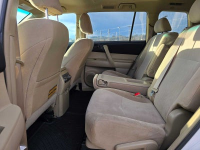 2013 Toyota Highlander FWD 4dr I4 (Natl)