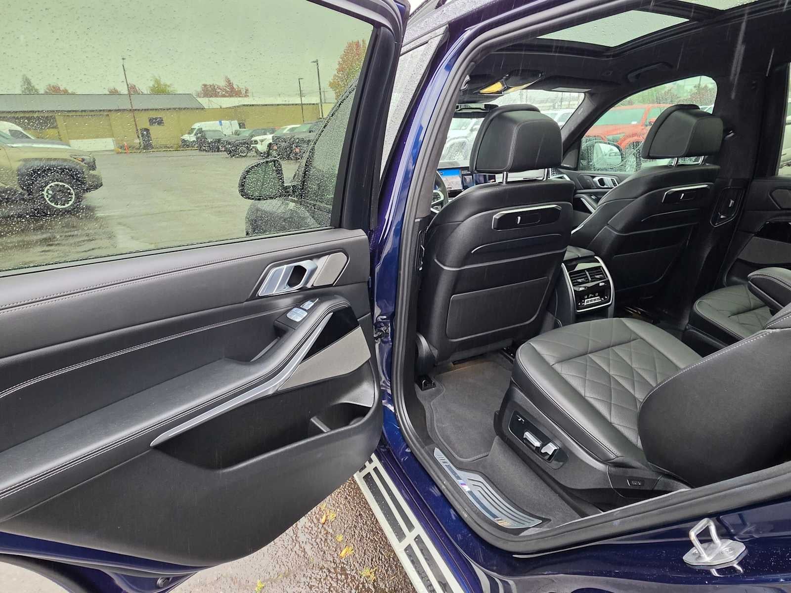 2023 BMW X7 xDrive40i xDrive40i