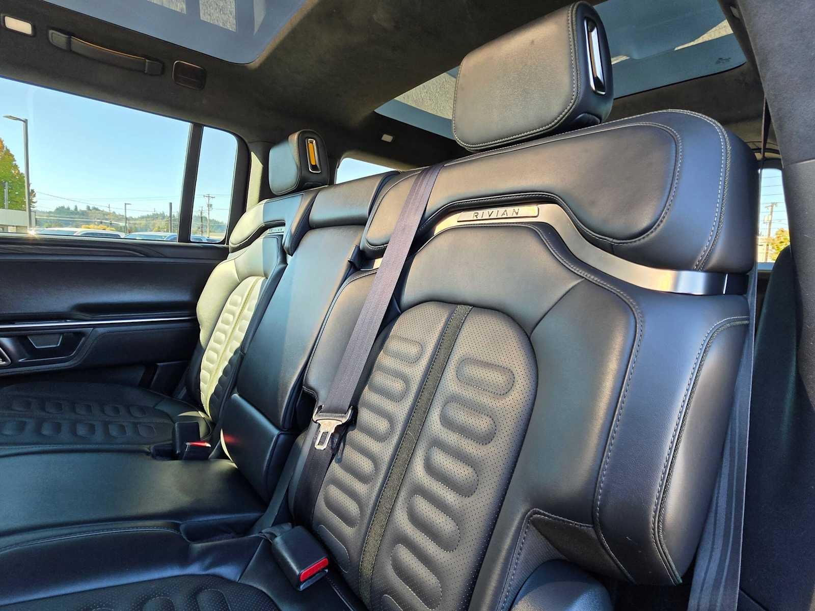 2023 Rivian R1S Adventure
