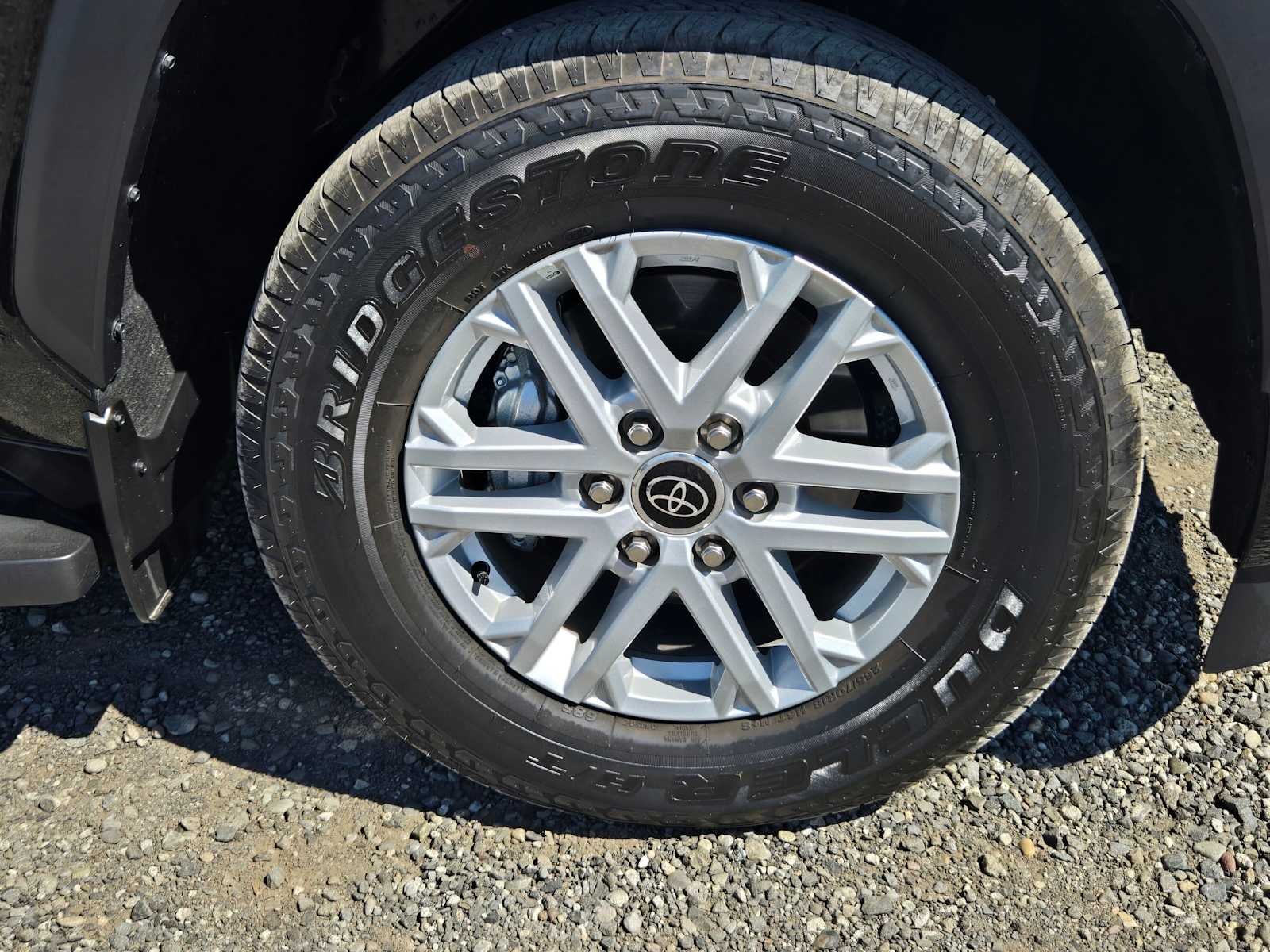 2024 Toyota Sequoia SR5