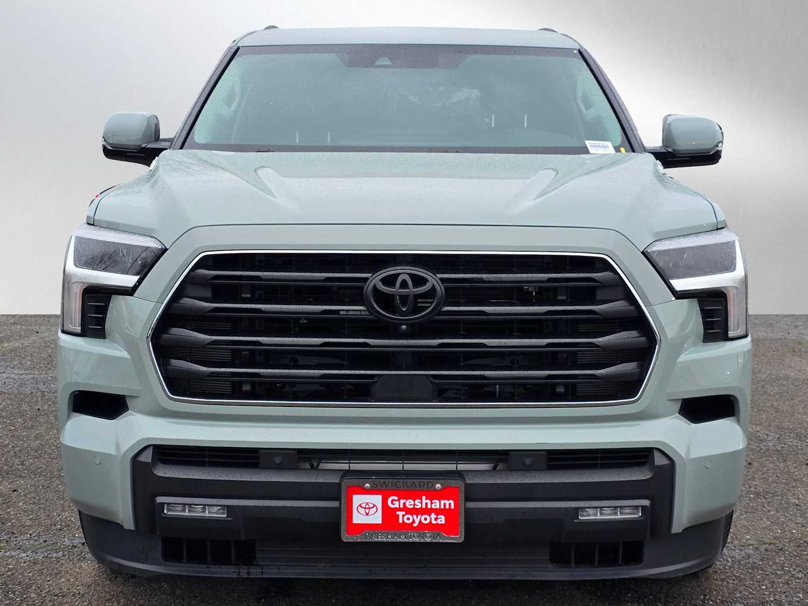 2024 Toyota Sequoia SR5