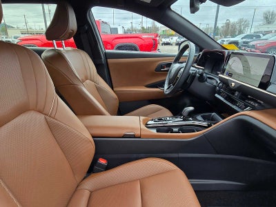 2025 Toyota Crown Signia XLE