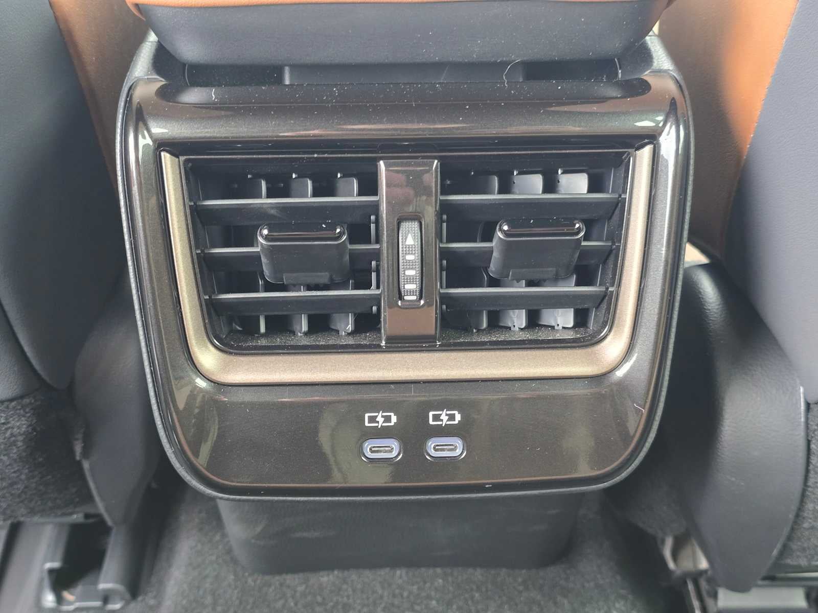 2025 Toyota Crown Signia XLE