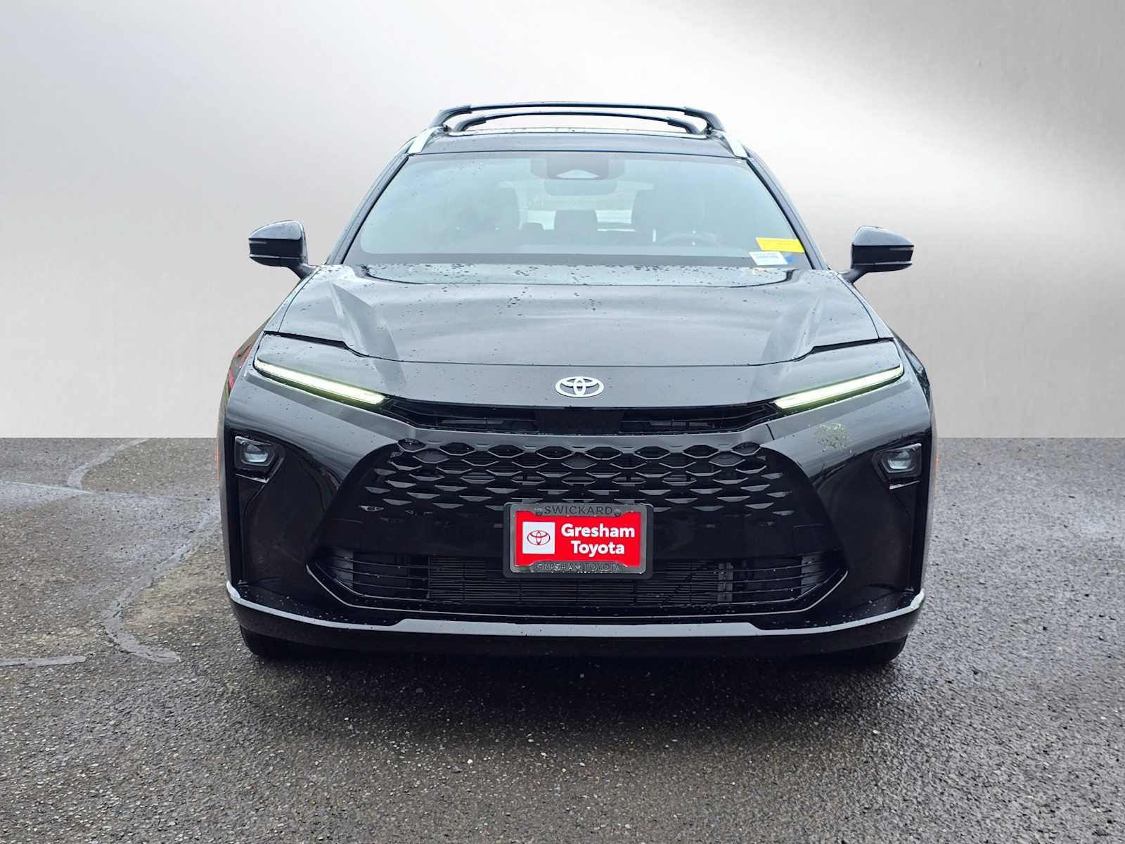 2025 Toyota Crown Signia XLE