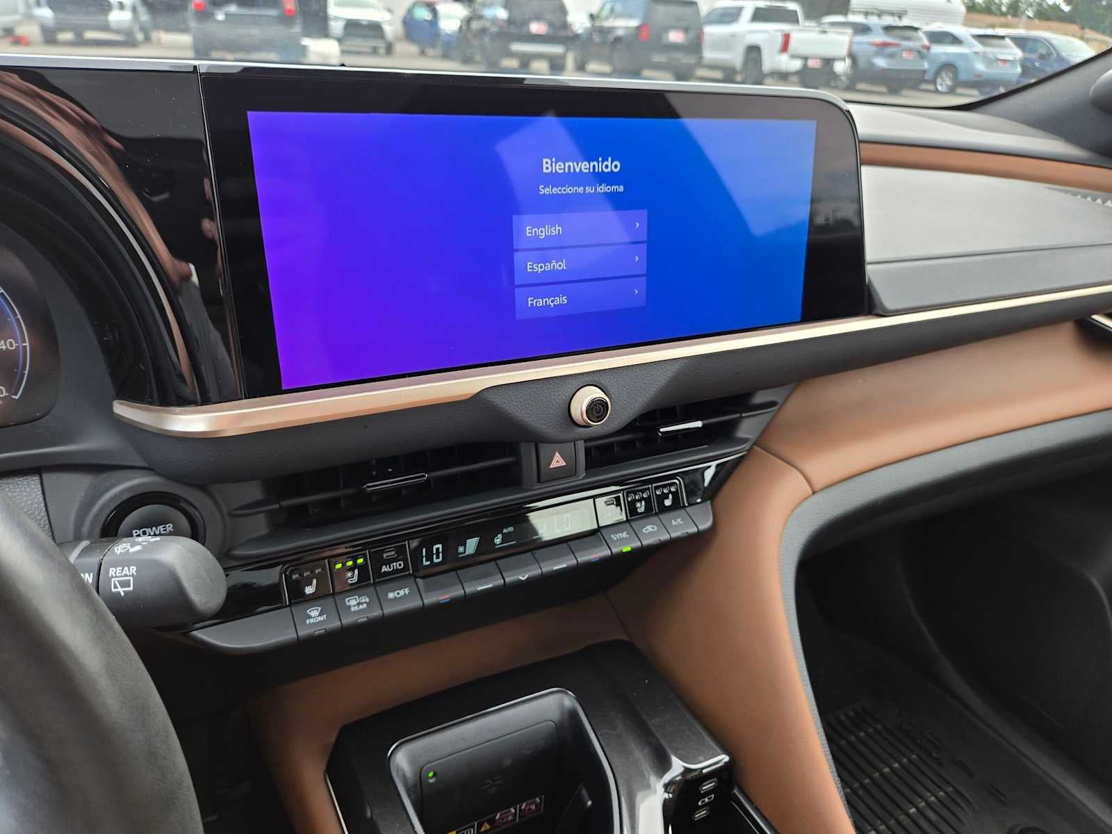 2025 Toyota Crown Signia Limited