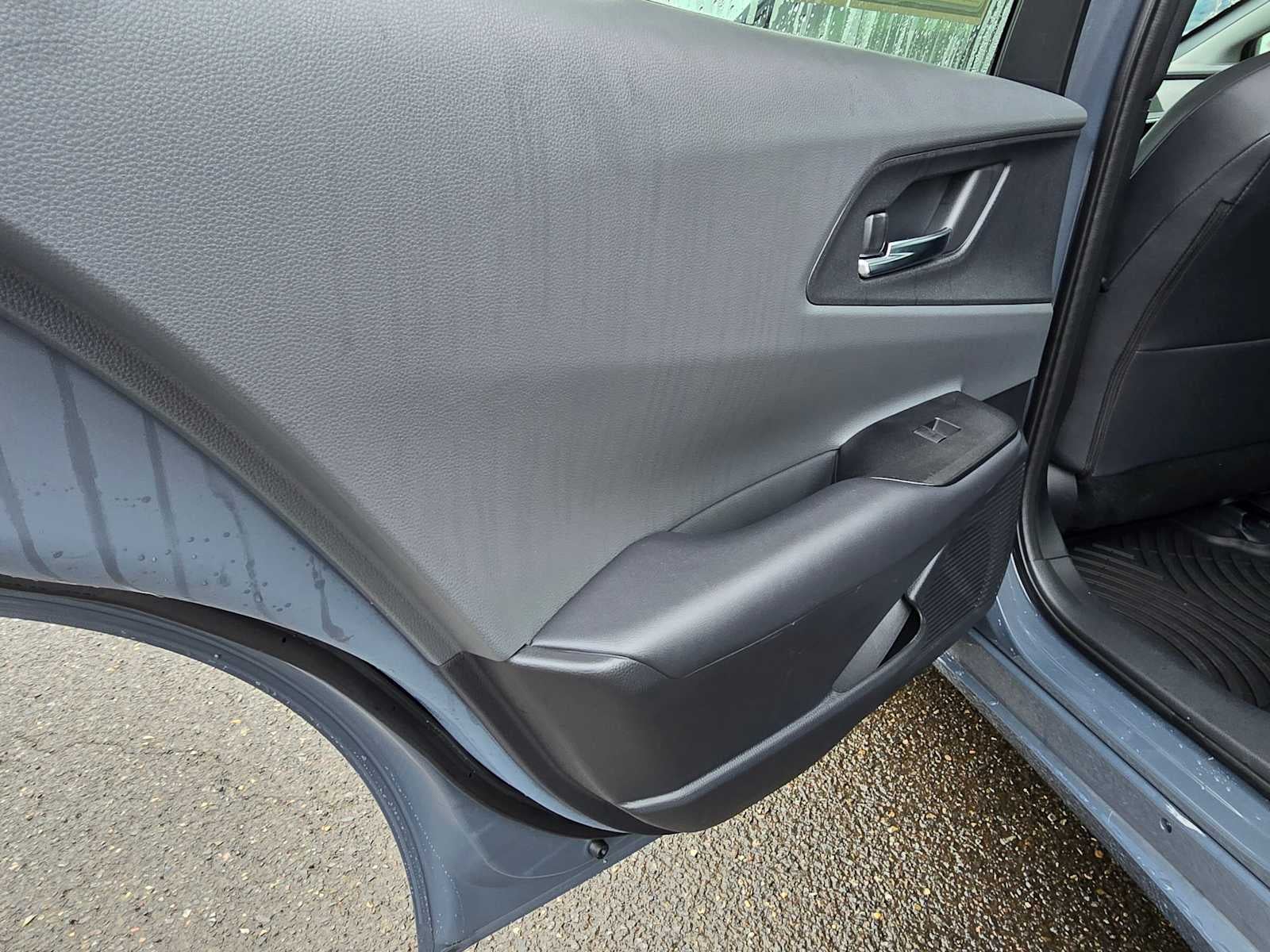 2025 Toyota Prius XLE