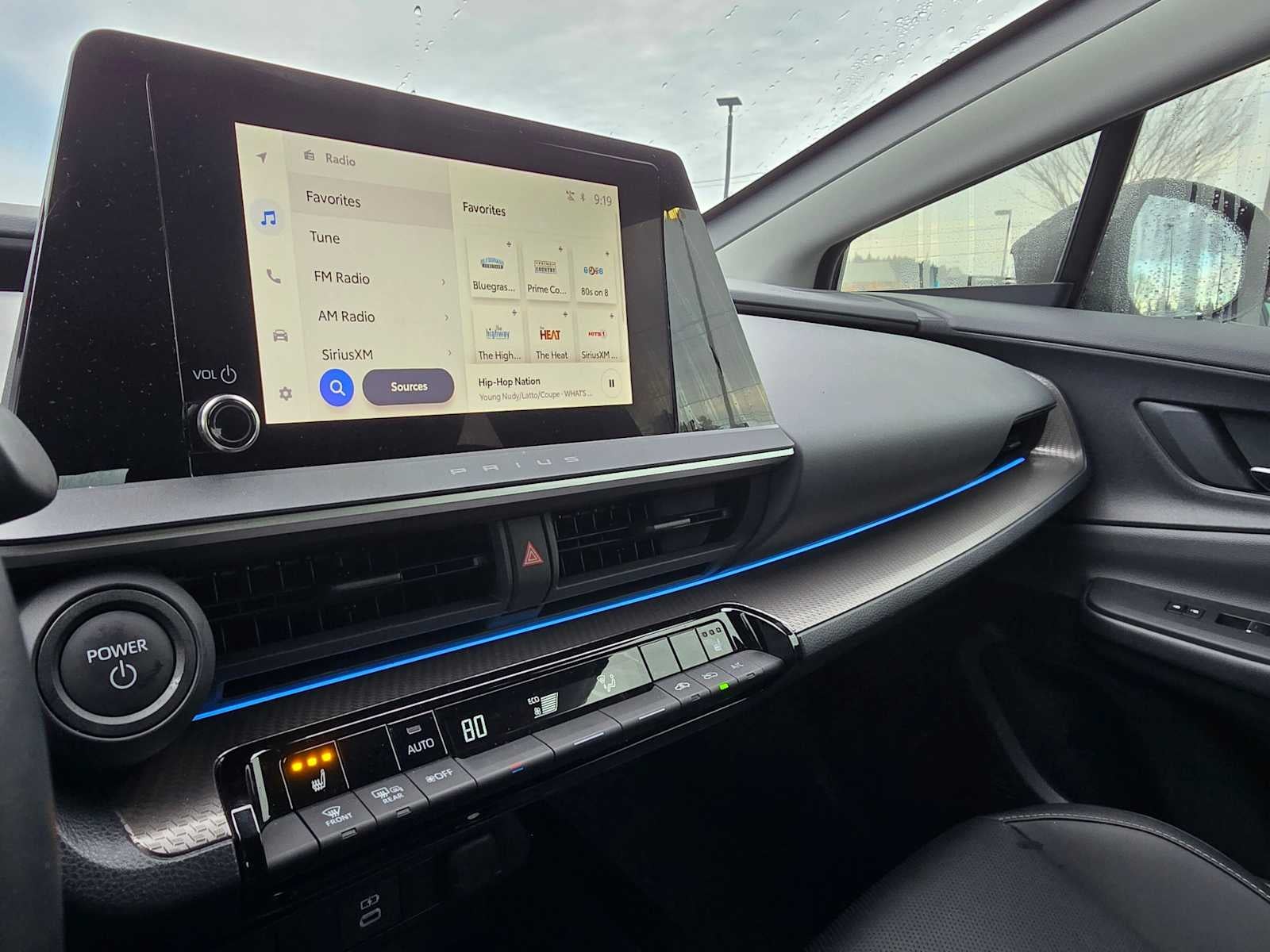 2025 Toyota Prius XLE