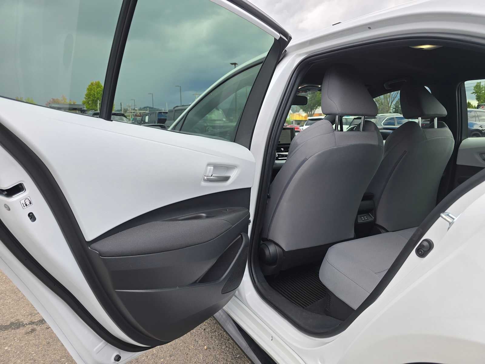 2026 Toyota Corolla Hybrid SE