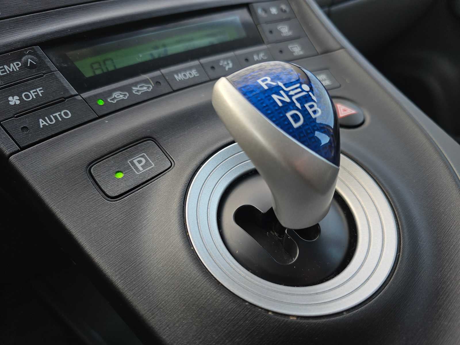 2010 Toyota Prius III