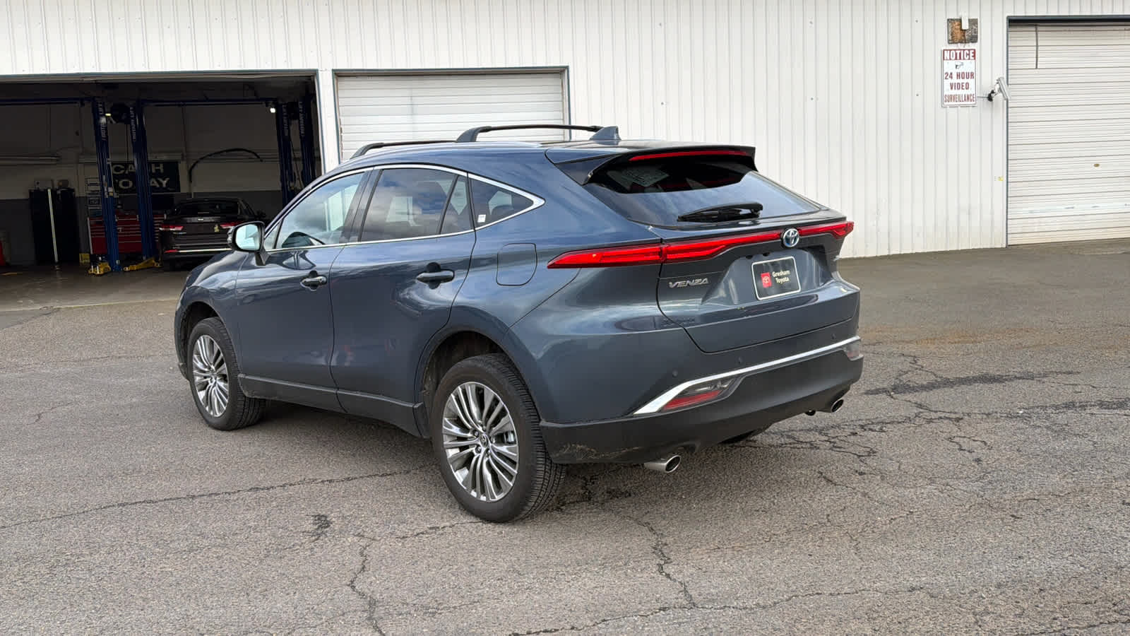 2024 Toyota Venza XLE