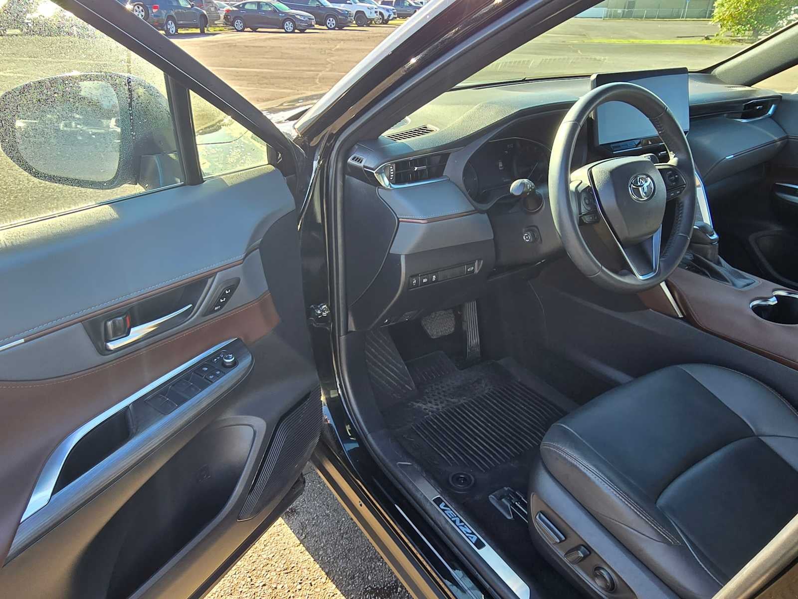 2023 Toyota Venza XLE