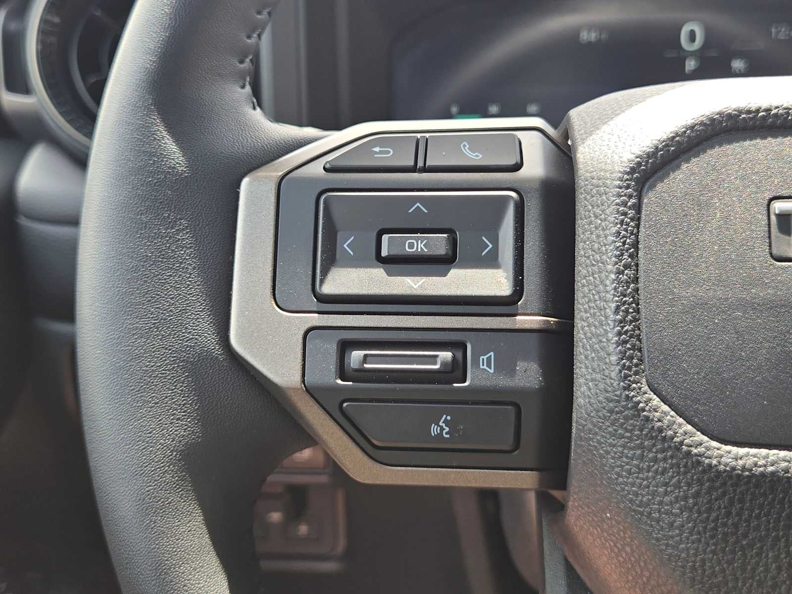 2025 Toyota Land Cruiser 4WD (Natl)