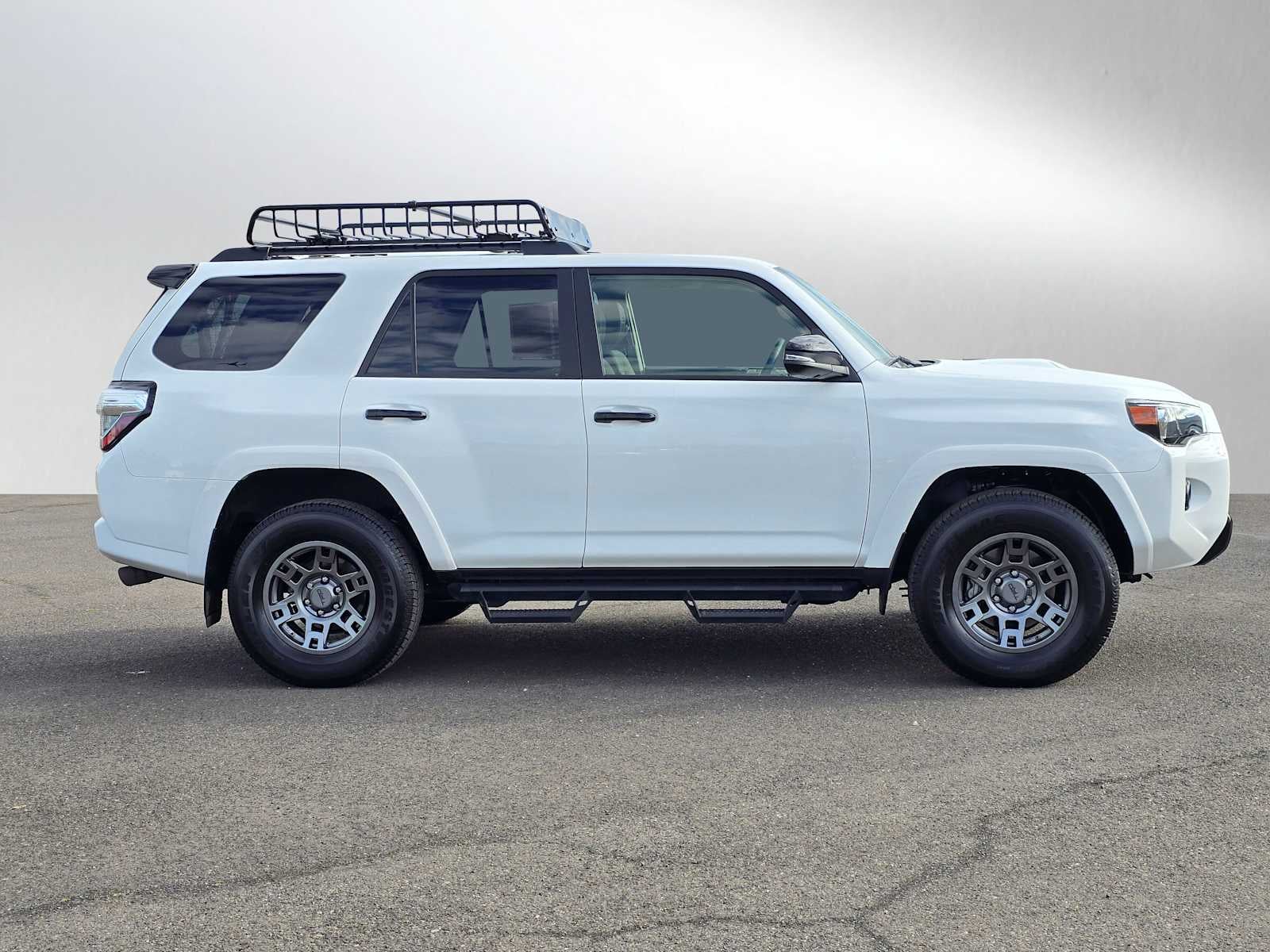 2020 Toyota 4Runner Venture