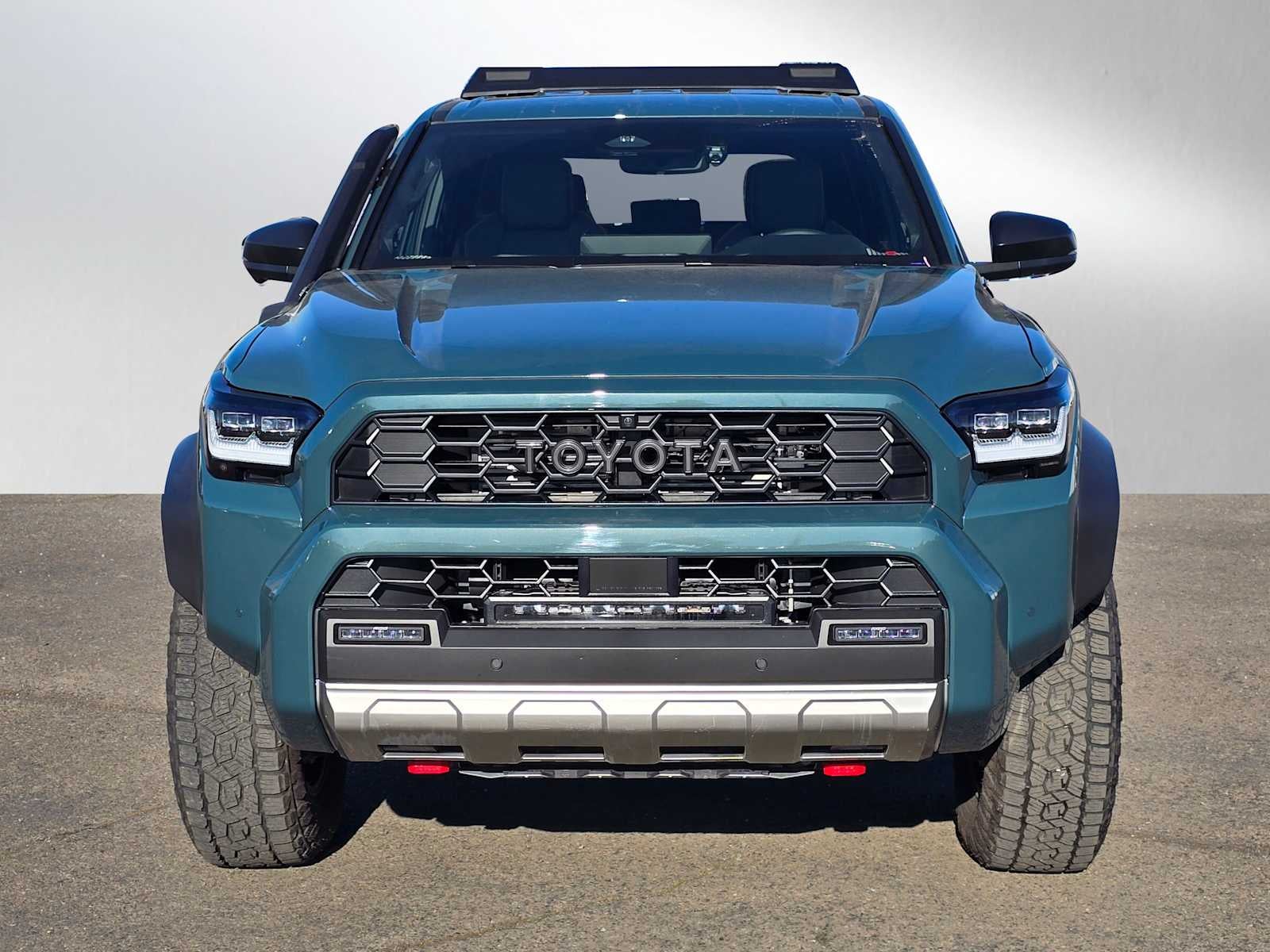 2025 Toyota 4Runner Hybrid Trailhunter