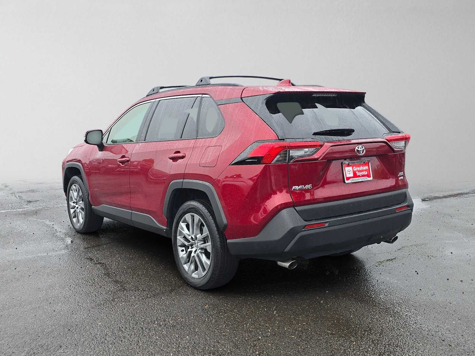 2025 Toyota RAV4 XLE Premium