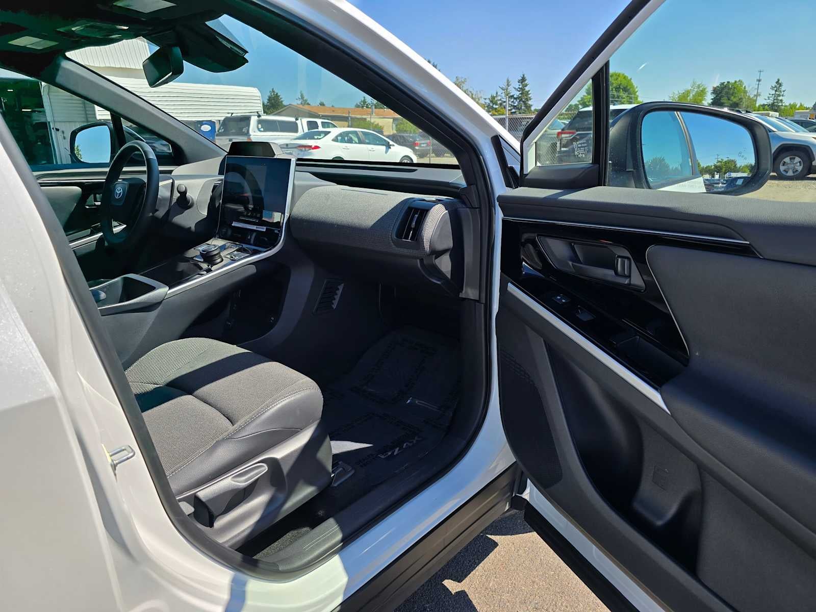 2023 Toyota bZ4X XLE