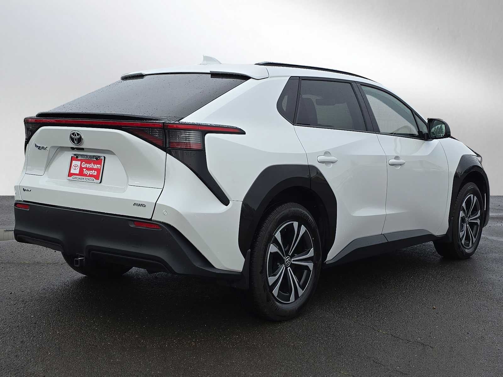 2024 Toyota bZ4X XLE