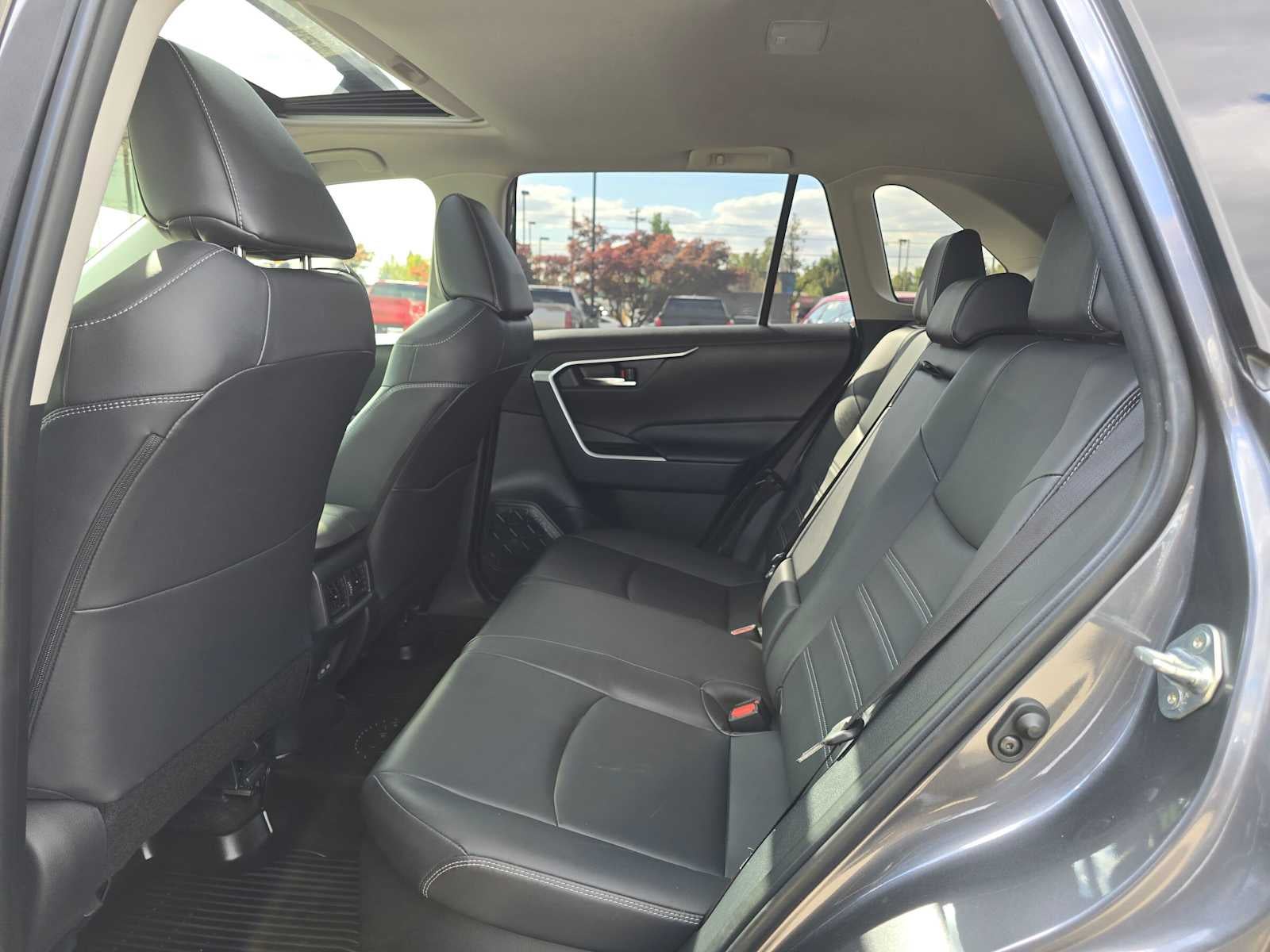 2025 Toyota RAV4 Hybrid XLE Premium