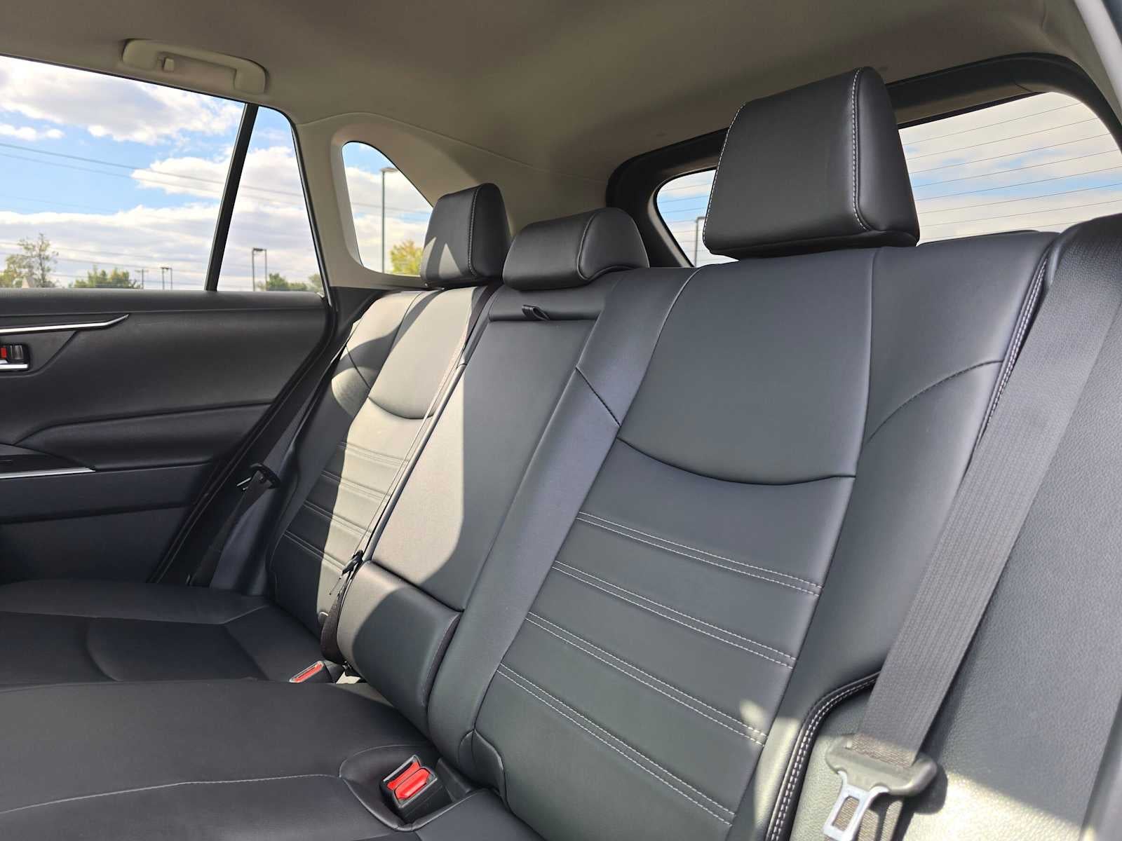 2025 Toyota RAV4 Hybrid XLE Premium