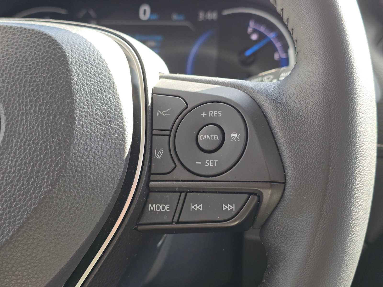 2025 Toyota RAV4 Hybrid XLE Premium