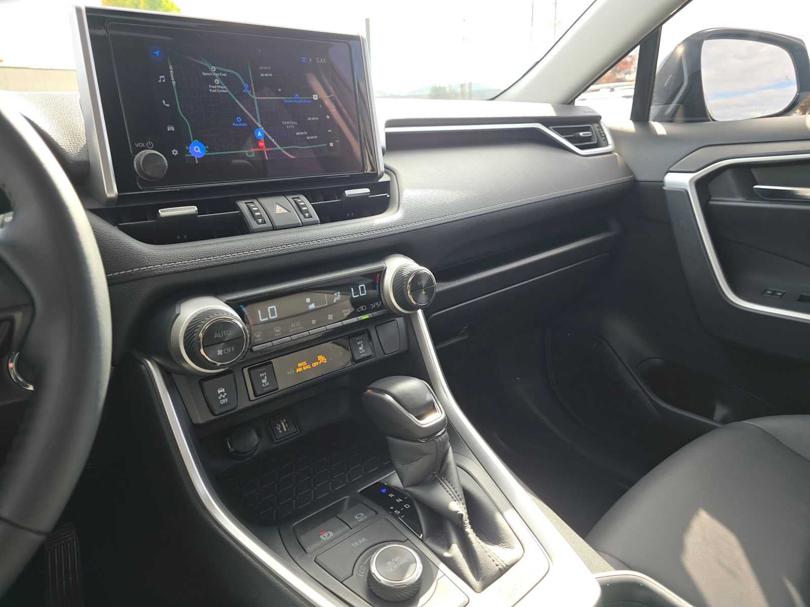 2025 Toyota RAV4 Hybrid XLE Premium