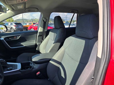 2022 Toyota RAV4 Hybrid LE