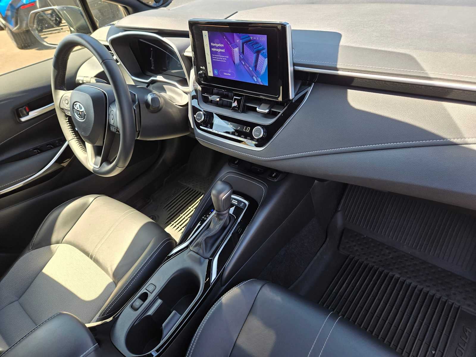 2025 Toyota Corolla Hatchback XSE