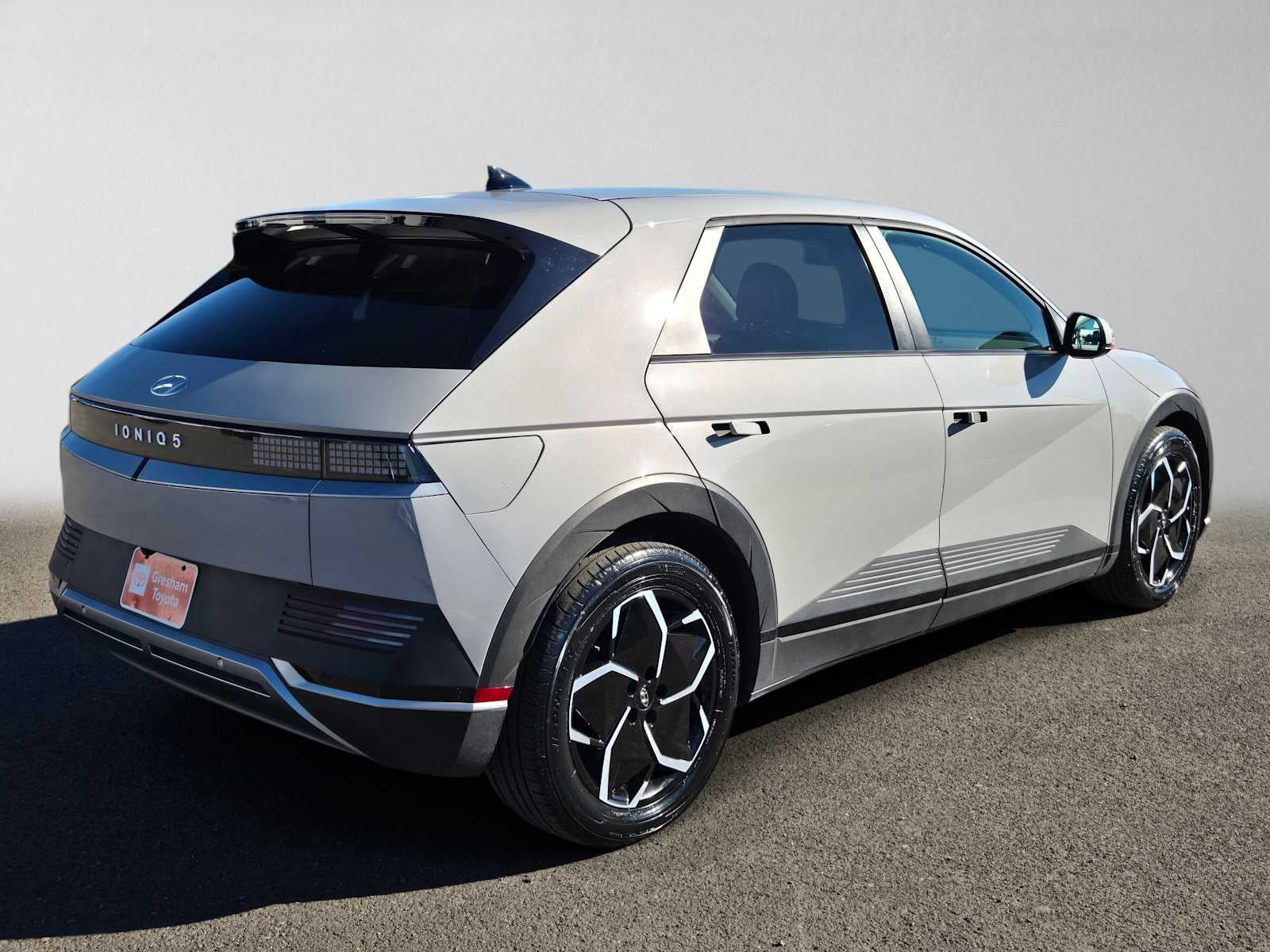 2024 Hyundai IONIQ 5 SE
