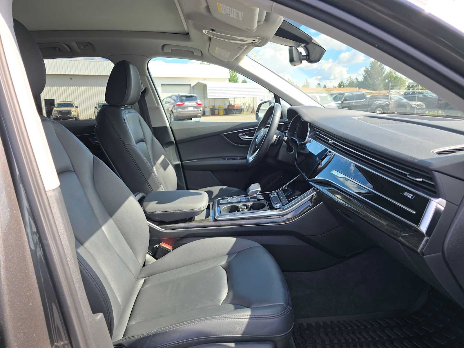 2022 Audi Q7 Premium