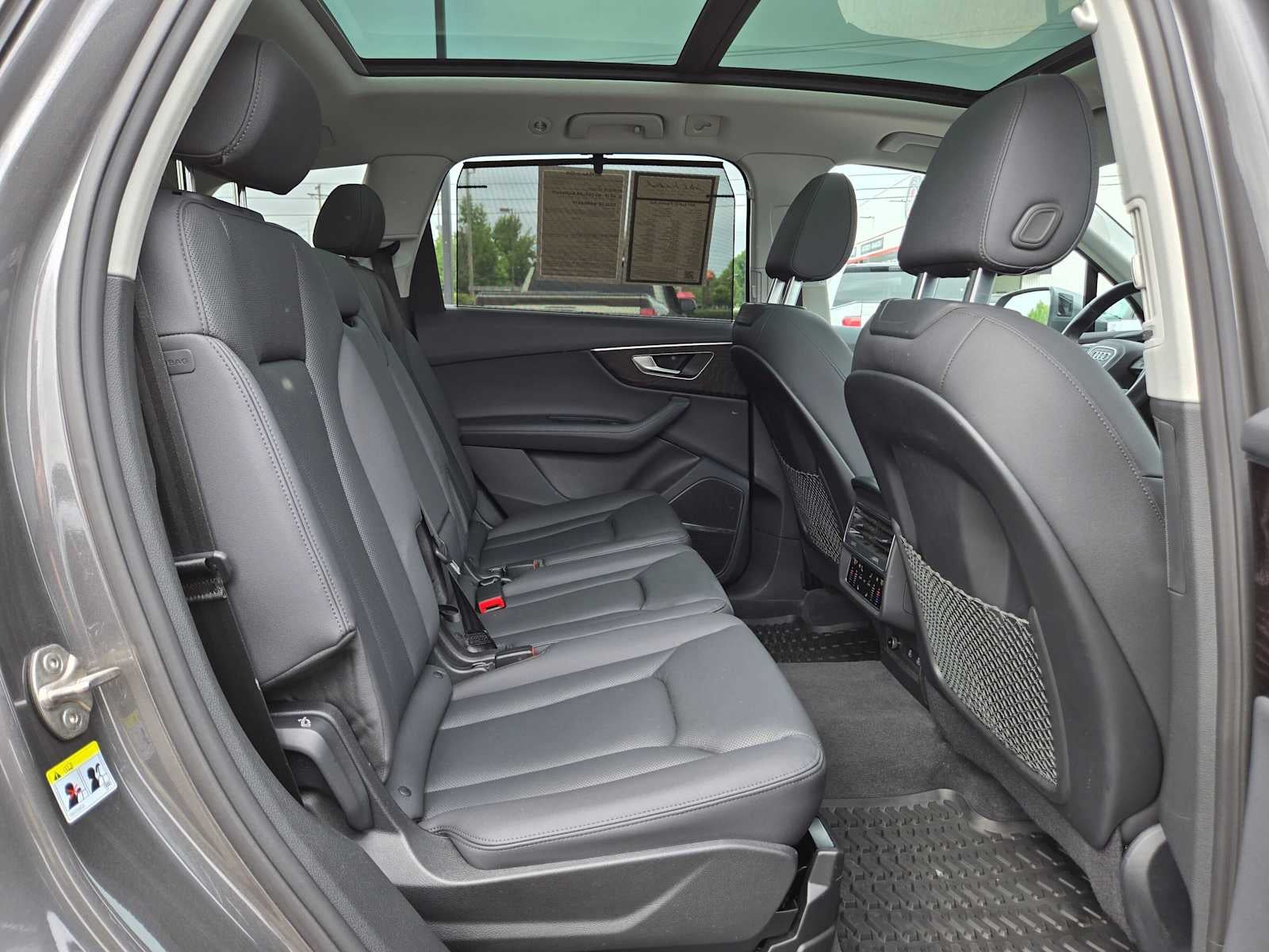 2023 Audi Q7 Premium Plus