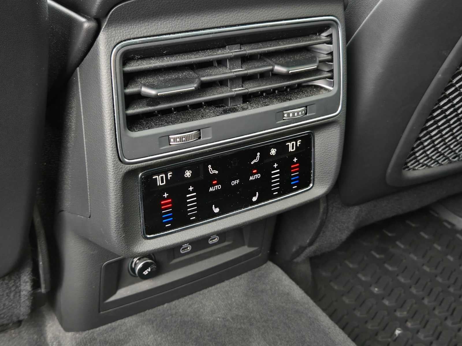 2023 Audi Q7 Premium Plus