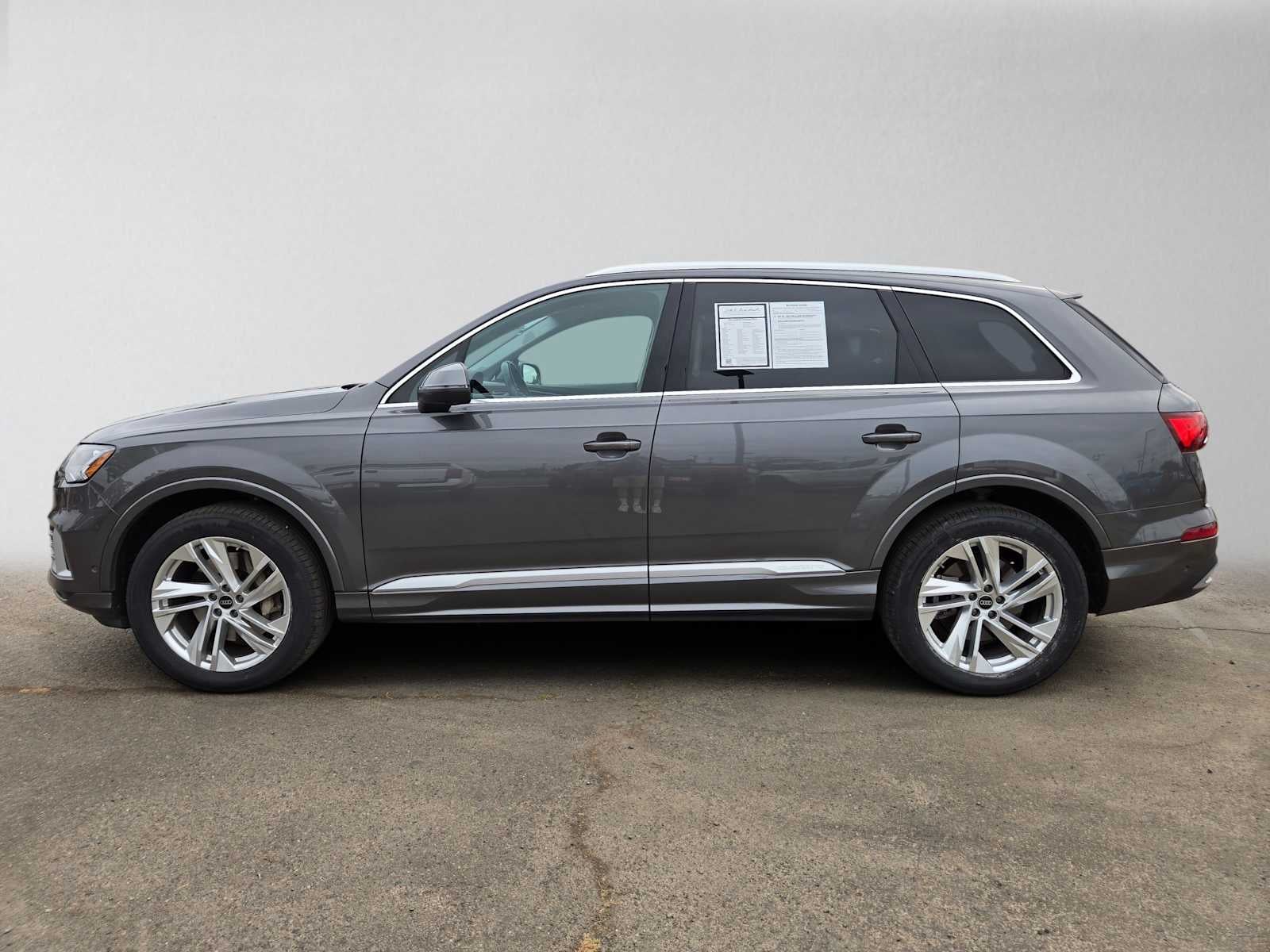 2023 Audi Q7 Premium Plus