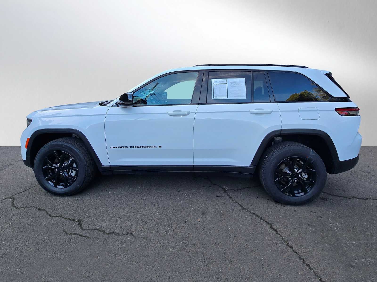 2024 Jeep Grand Cherokee Altitude