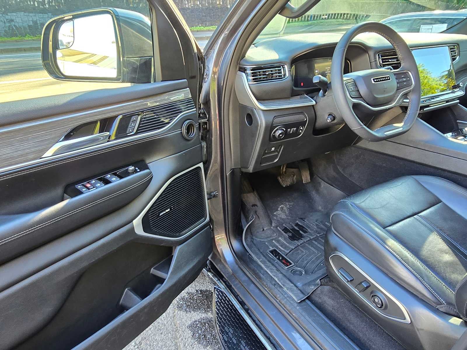 2022 Jeep Wagoneer Series II
