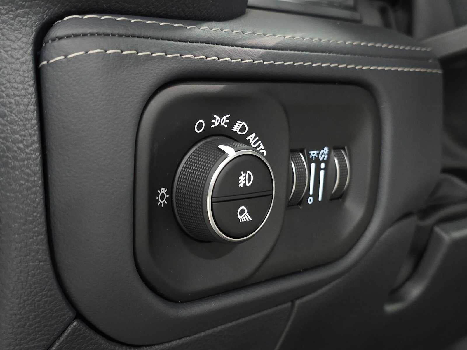 2024 RAM 1500 Limited