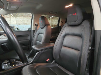 2022 GMC Canyon 4WD AT4 w/Leather