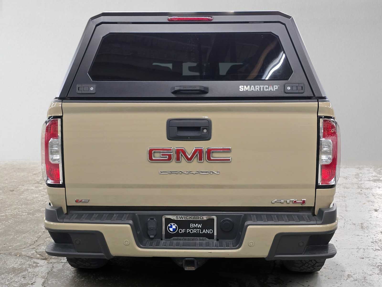 2022 GMC Canyon 4WD AT4 w/Leather