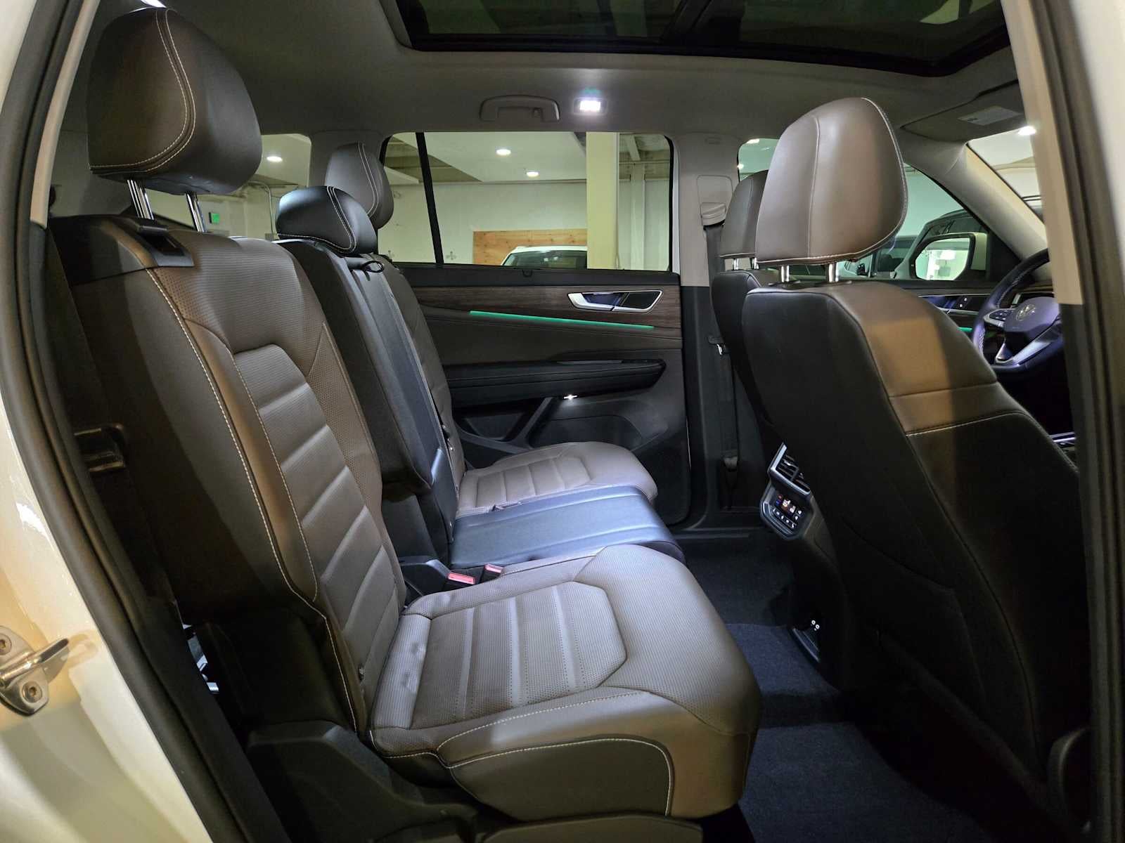 2025 Volkswagen Atlas 2.0T SEL