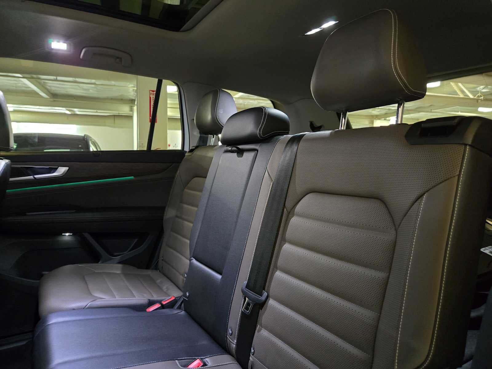 2025 Volkswagen Atlas 2.0T SEL
