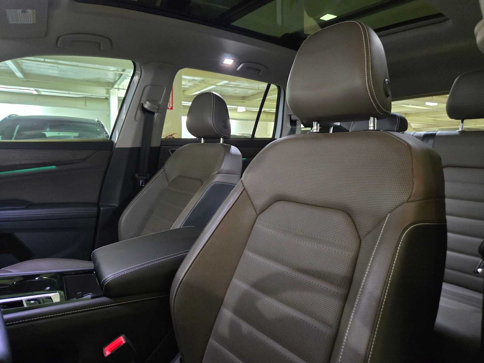 2025 Volkswagen Atlas 2.0T SEL