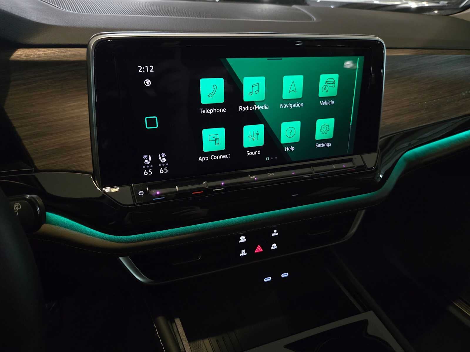 2025 Volkswagen Atlas 2.0T SEL