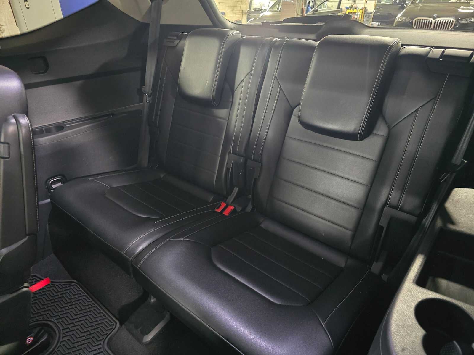 2022 Volkswagen Atlas 3.6L V6 SEL Premium R-Line