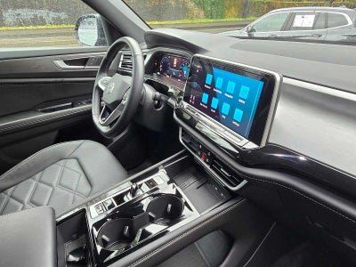 2025 Volkswagen Atlas Cross Sport 2.0T SE w/Technology