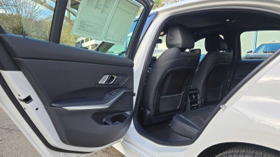 2023 BMW 330e xDrive 330e xDrive