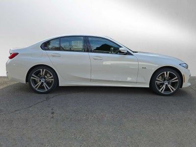 2023 BMW 330e xDrive 330e xDrive