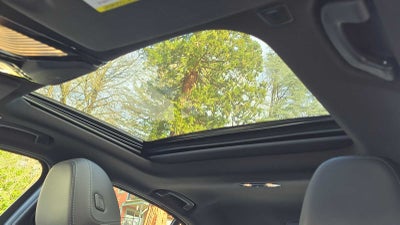 2023 BMW 330e xDrive 330e xDrive