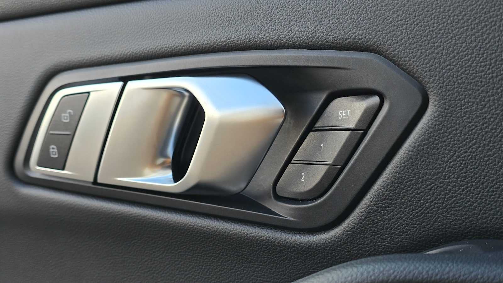 2023 BMW 330e xDrive 330e xDrive